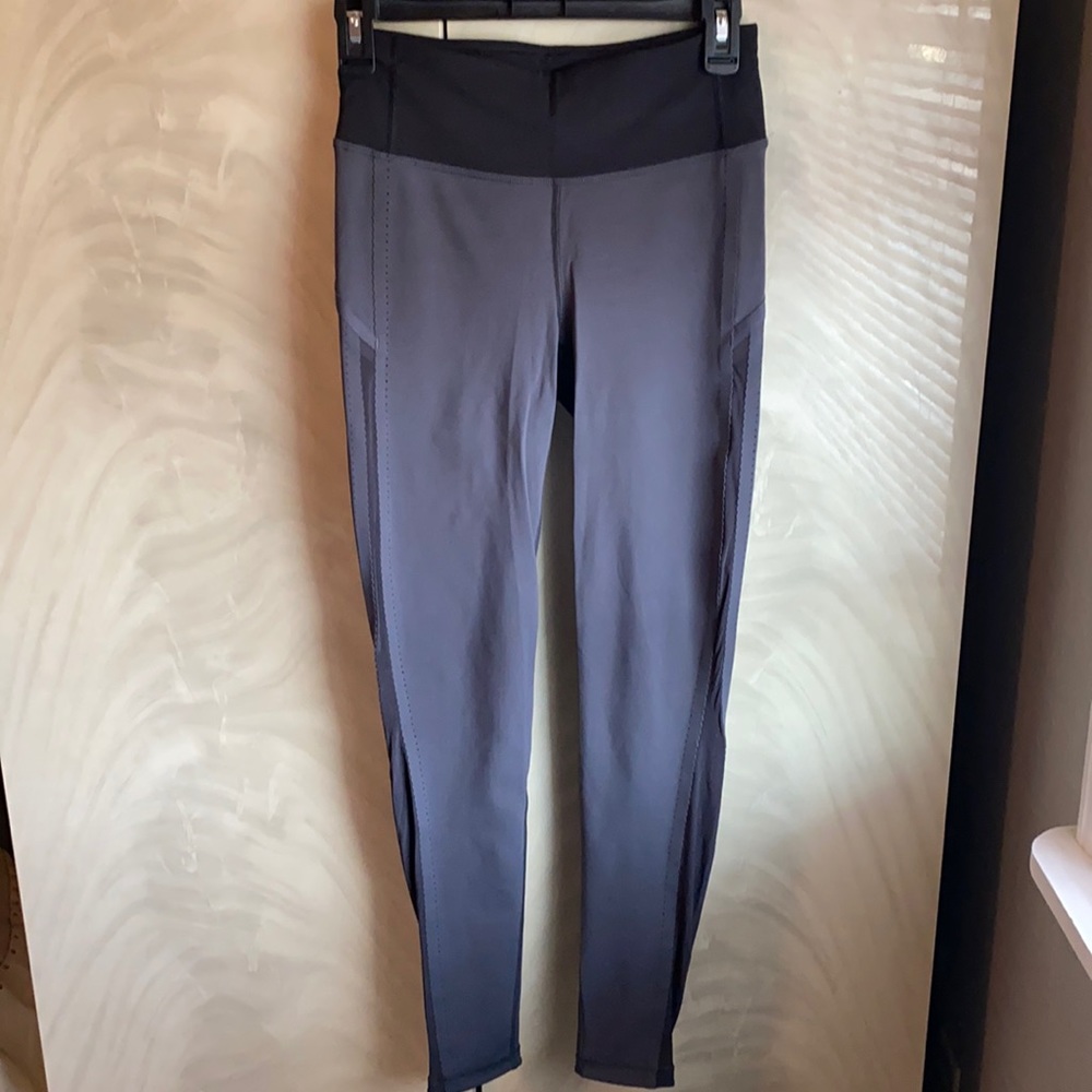 Lululemon 7/8 high rise gray leggings w/ black mesh